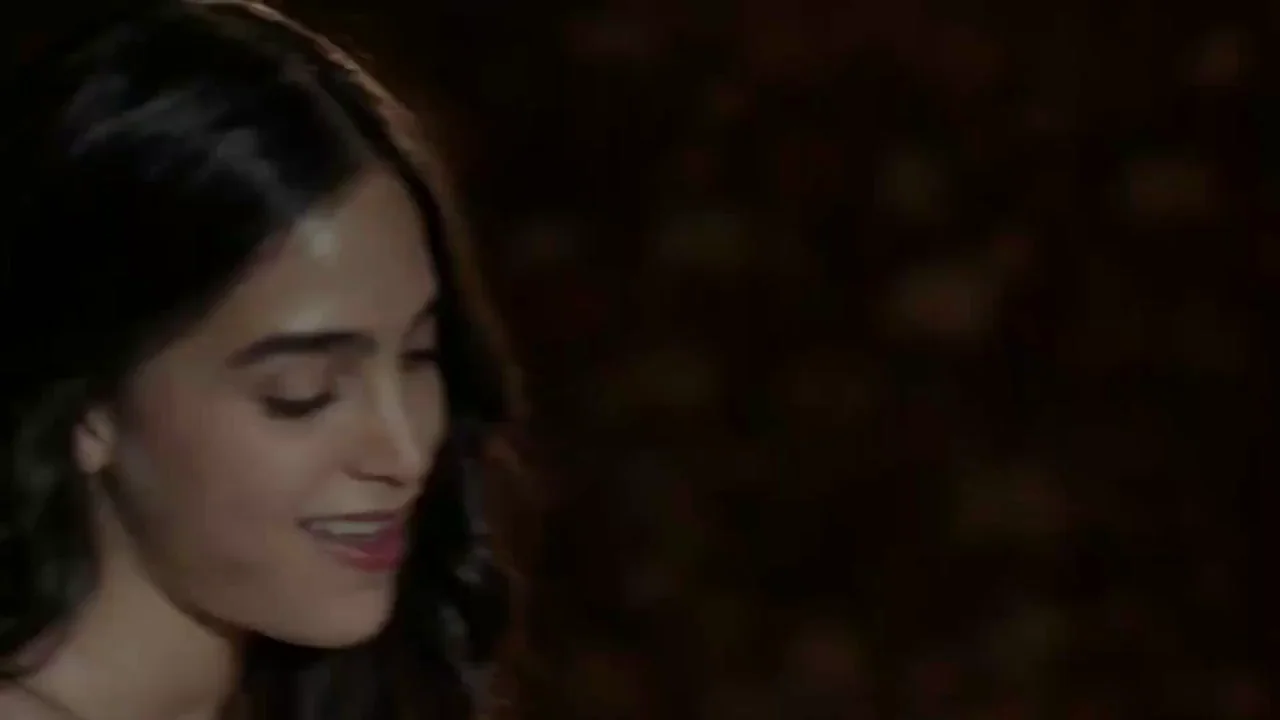 Melissa Barrera - Vida S2E6 (2019)