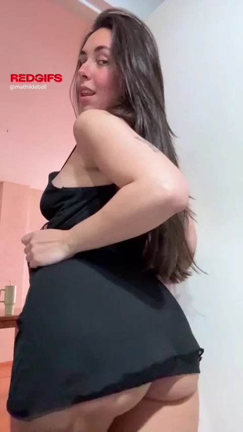 would you fuck my thick hot wife