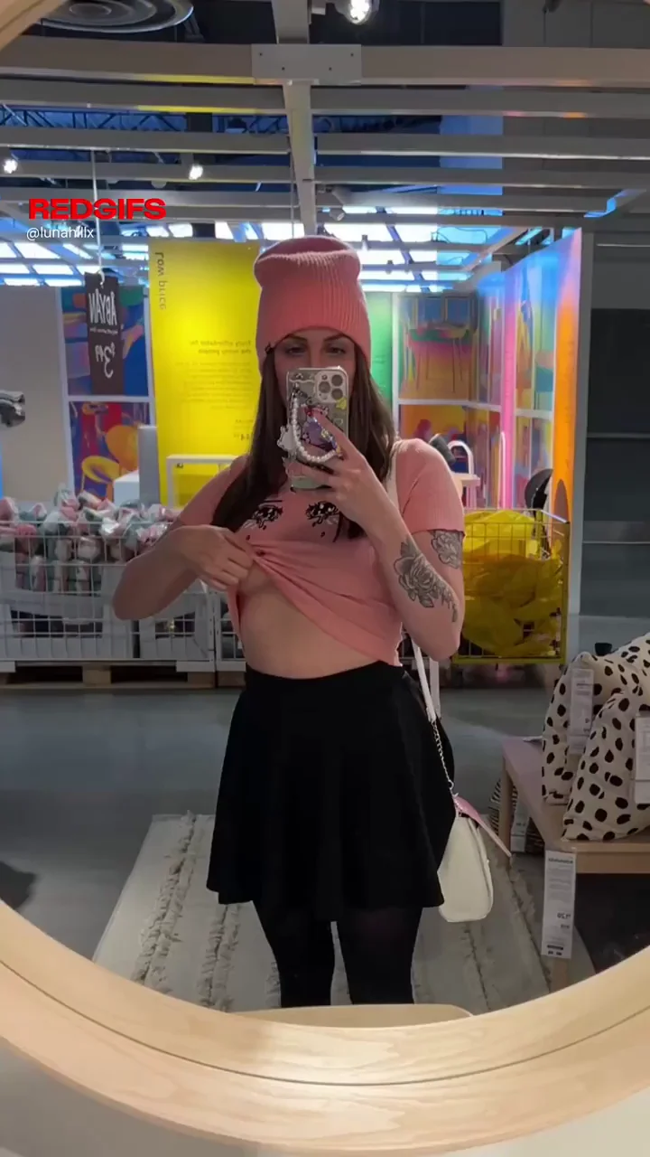 Stopping to flash at every mirror