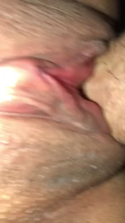 I love that “first stretch” feeling I get from big daddy’s thick cock ? gives me butterflies?