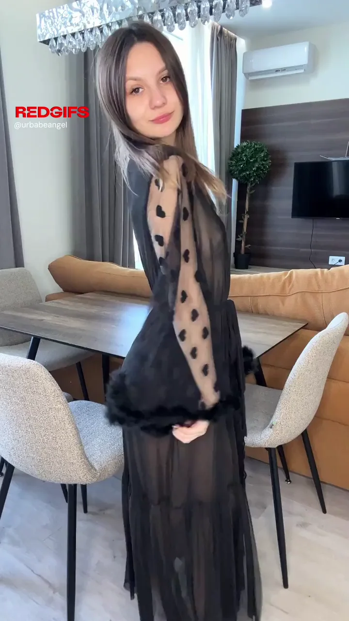 I know you want to play with my tits and I like it alot!