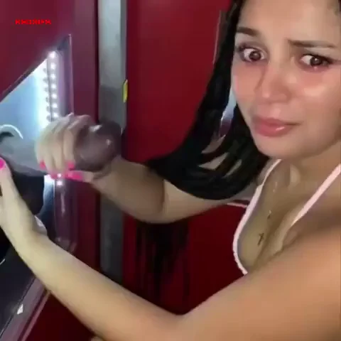 Friend records her 1st time at gloryhole