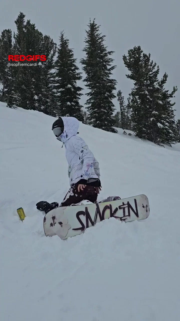 Booty Poppin' in Fresh Snow Powder ❄️🍑🔥