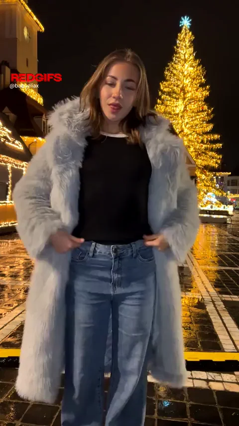 Naughty Teen Slut Flashes Tits at Xmas Market 🎄🍒😈