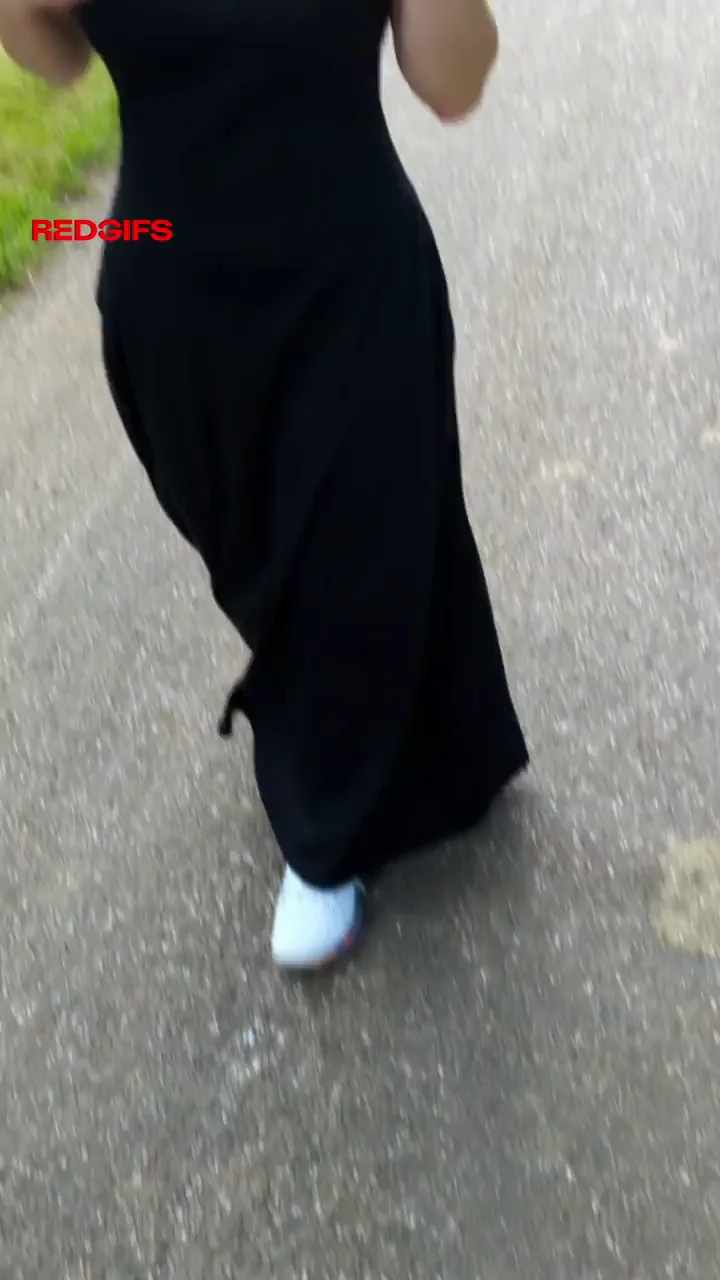 Flashing in a Royal park
