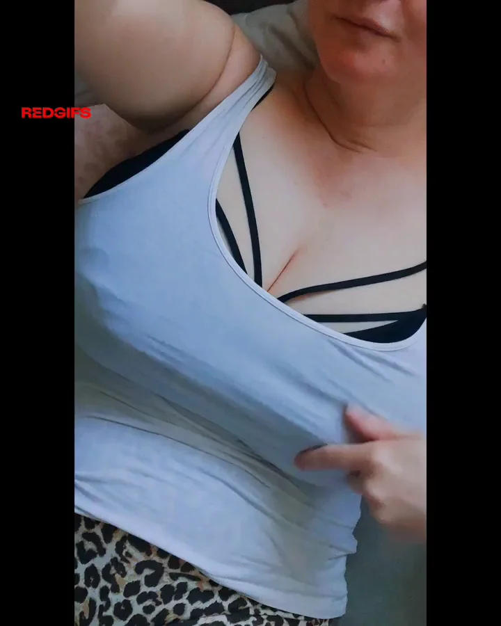 41yo, mom of two. Feeling sexier than ever!