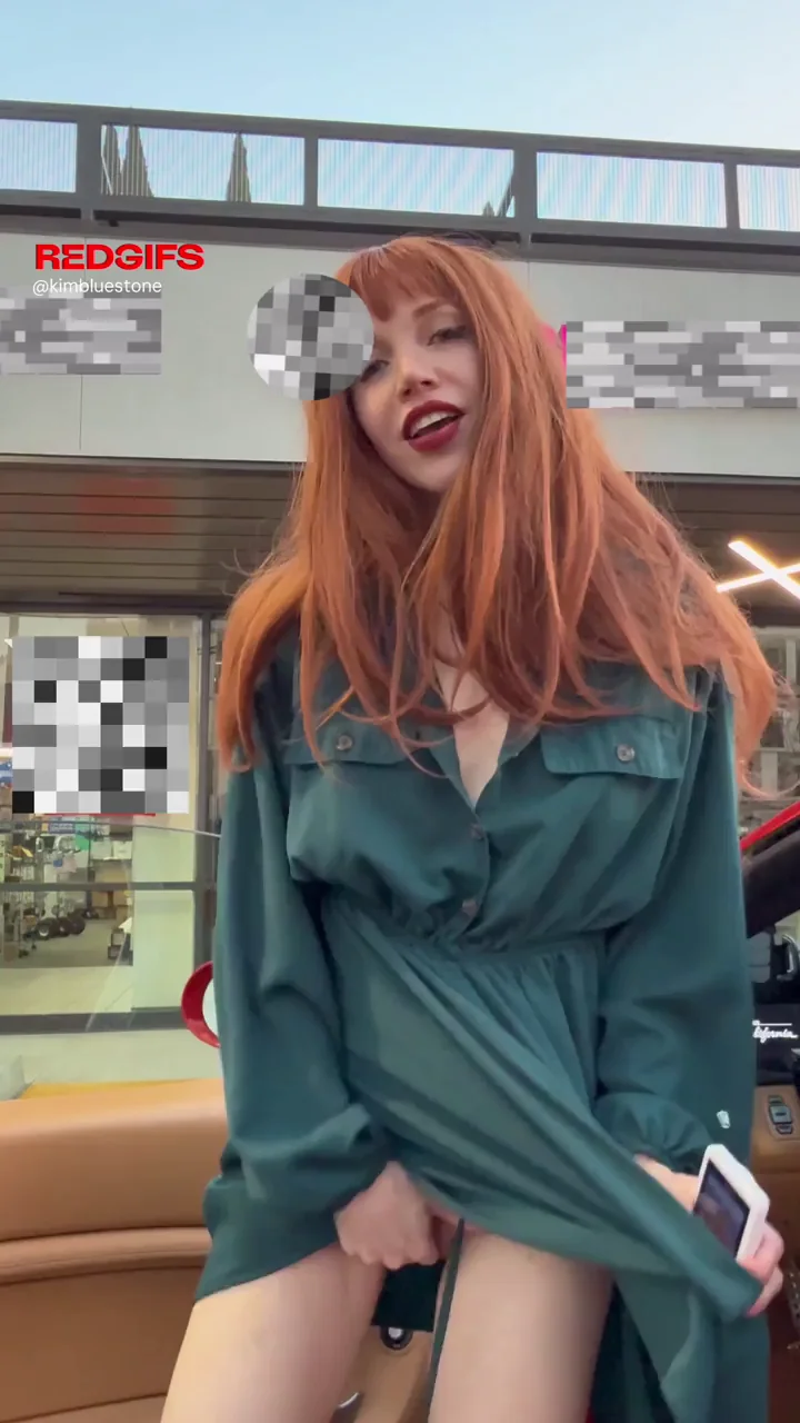 🔥 Petite Redhead Hotwife Warms Up Her Wet Pussy in Public Car Flash 💦