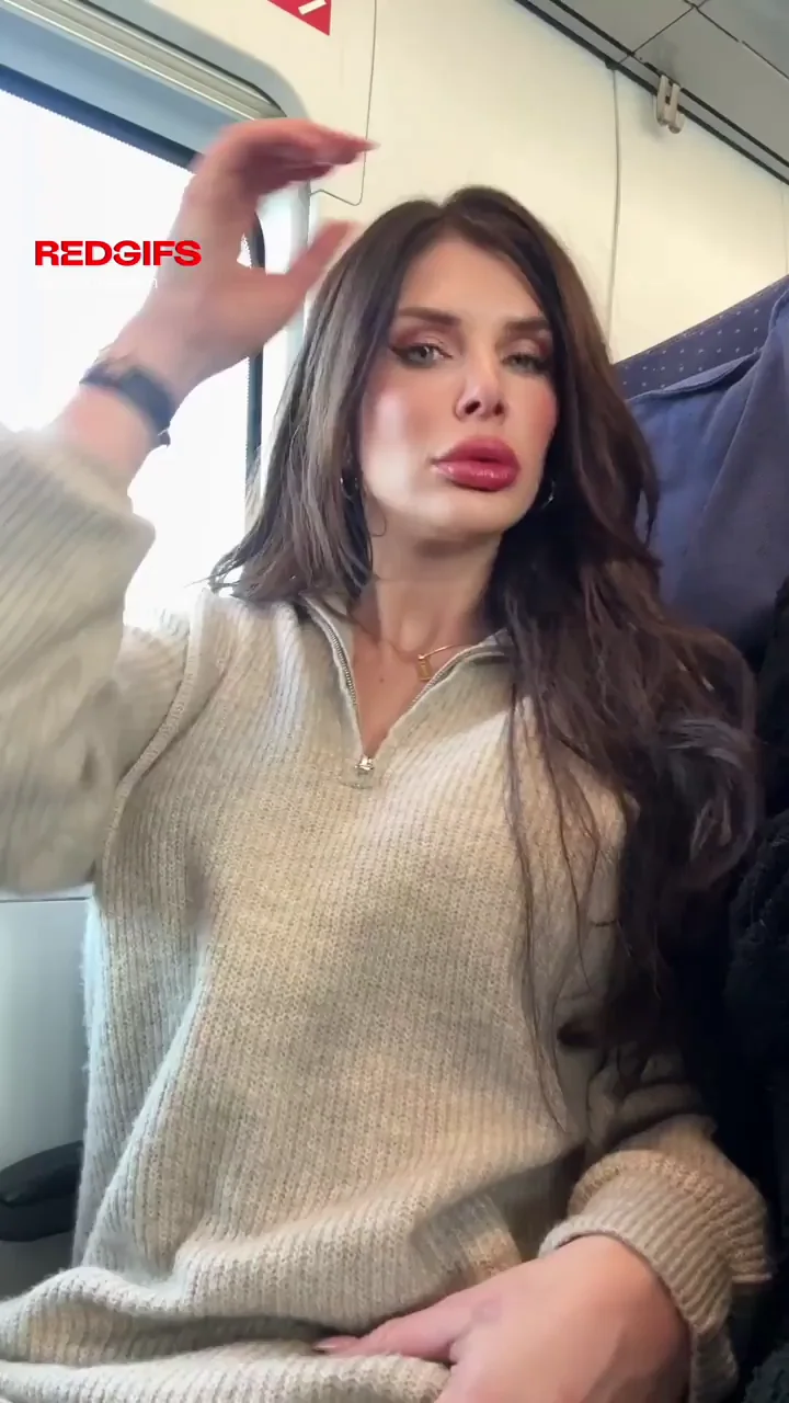 train rides have gotten way more entertaining recently
