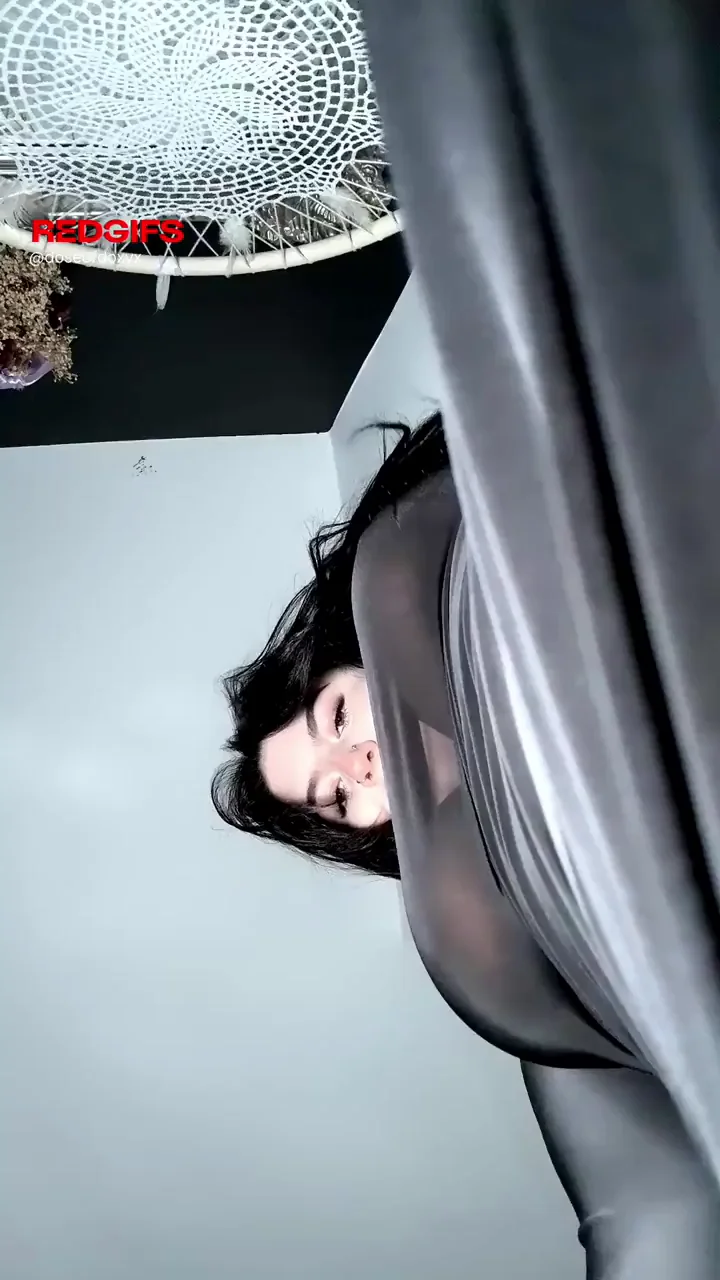 Don't move your face, I want to sit there