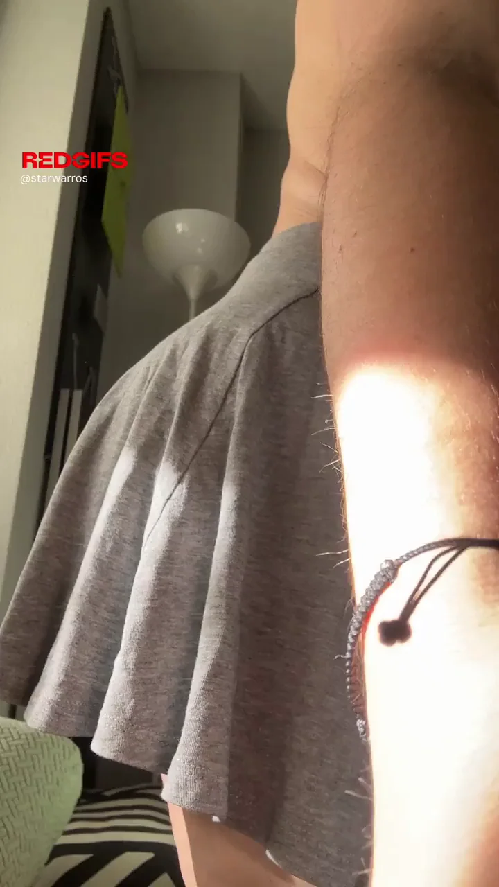 Small body, huge ass