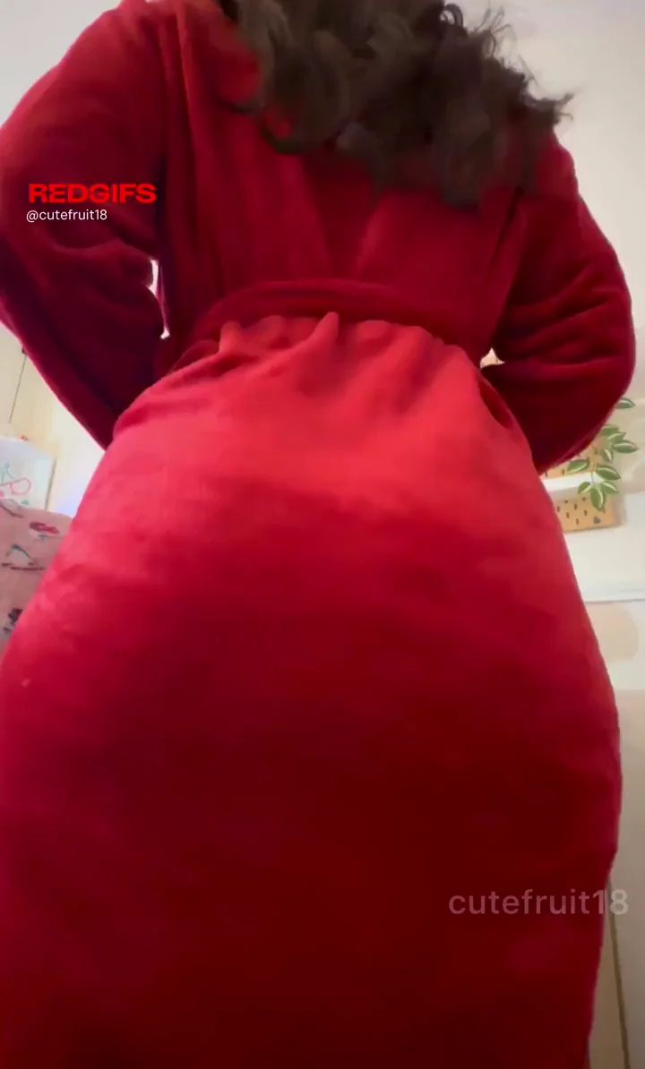 i'm smuggling 42 inches of christmas ham back here