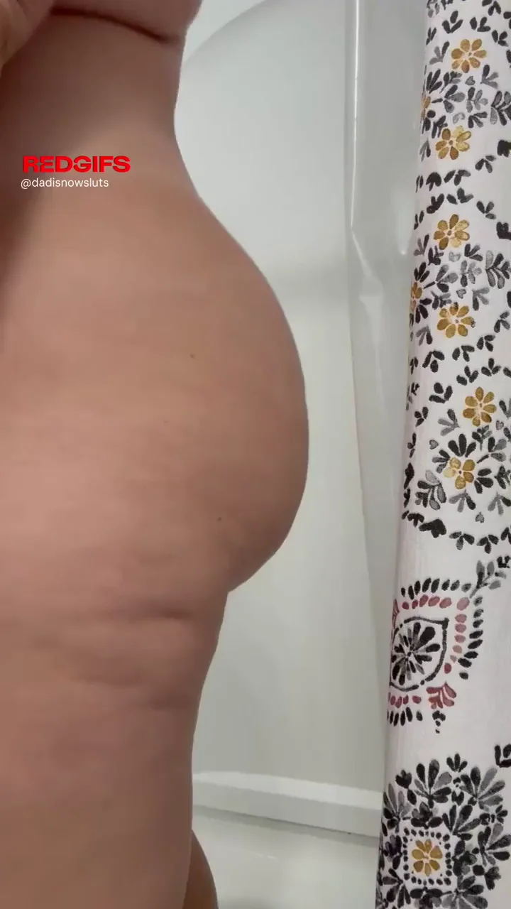 🍑 Centaurgirl's Massive Ass Clapping Tease in Steamy Shower – Imagine the Unseen Heat 🔥