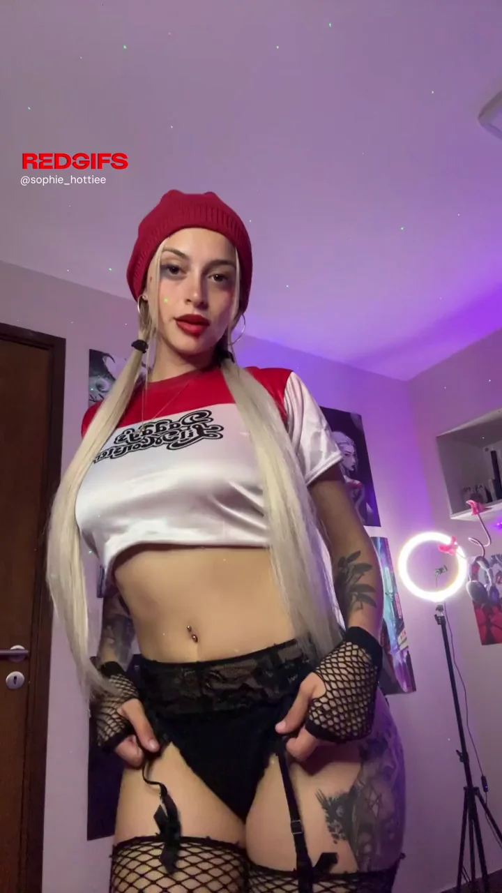 Harley Quiinn by Sophie