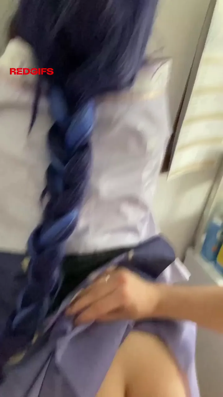 Raiden Shogun Cosplay Slut in Standing Doggy 🍆🍑