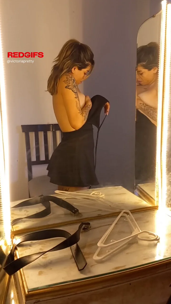 Cumslut Tease: Stripping Bare for Your Load 💦👅