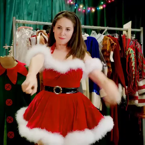 Alison Brie's Festive Santa Slut Tease in Community 🎅🍒