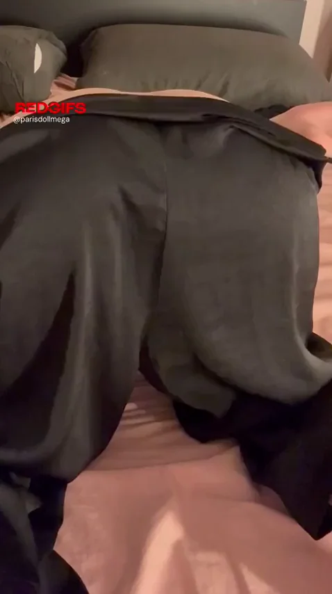 Eat or slap my ass today 🤭this is the present