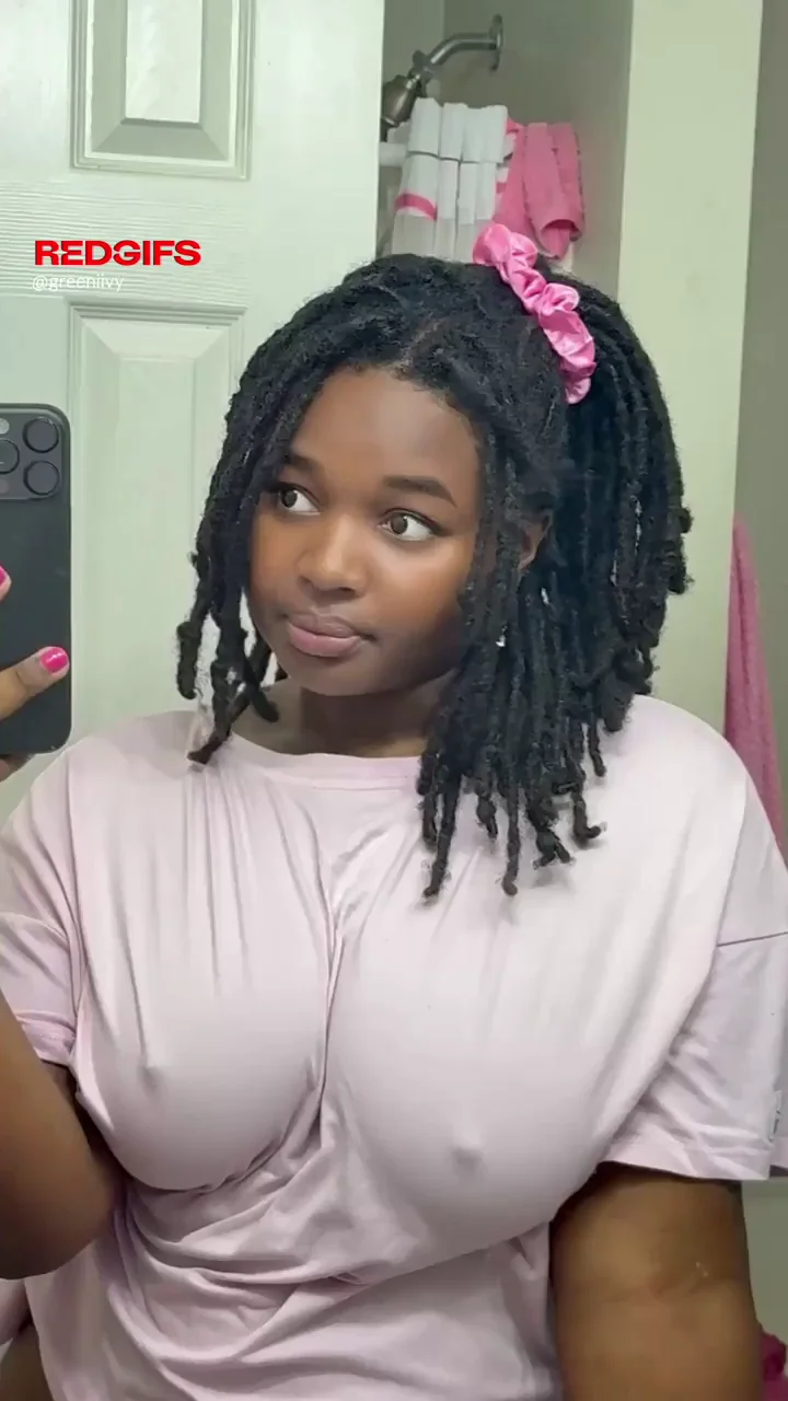 this is what natural black titties look like!
