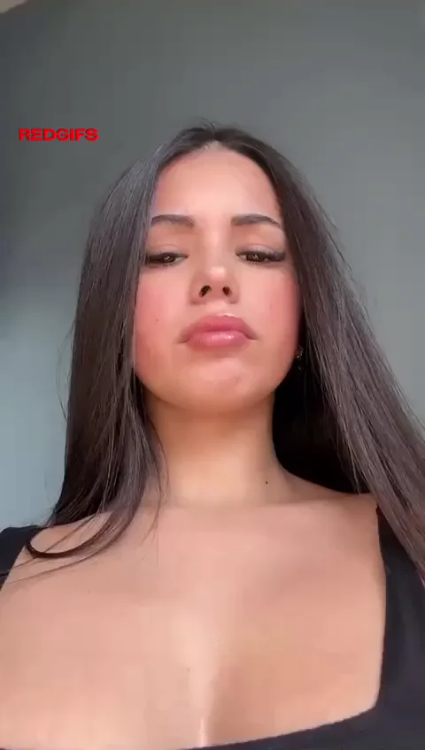 Would you like to fill my mouth with your creampie?