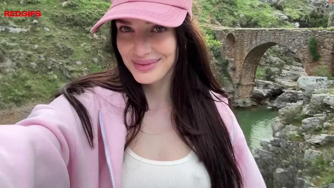 What makes my hiking outfit so special
