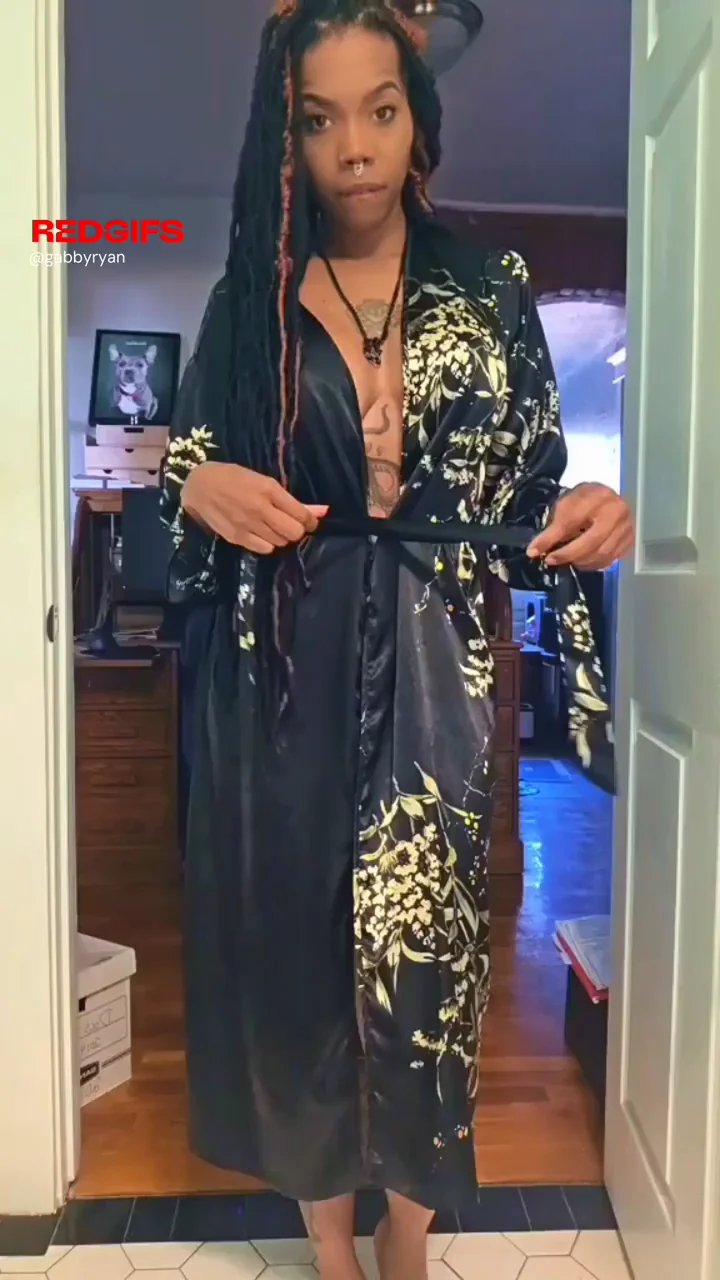 Do men still like older women (55f)
