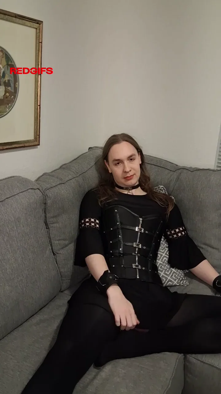 Pretty Tgirl Dressed to Slay & Stroke Her Cock 💋🍆