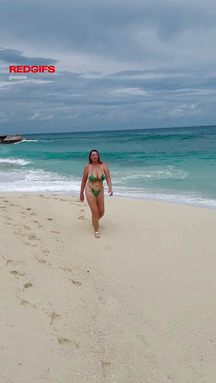 Sexy GILF Struts Her Massive Tits on Bahama Beach 🏖️🍈🍈