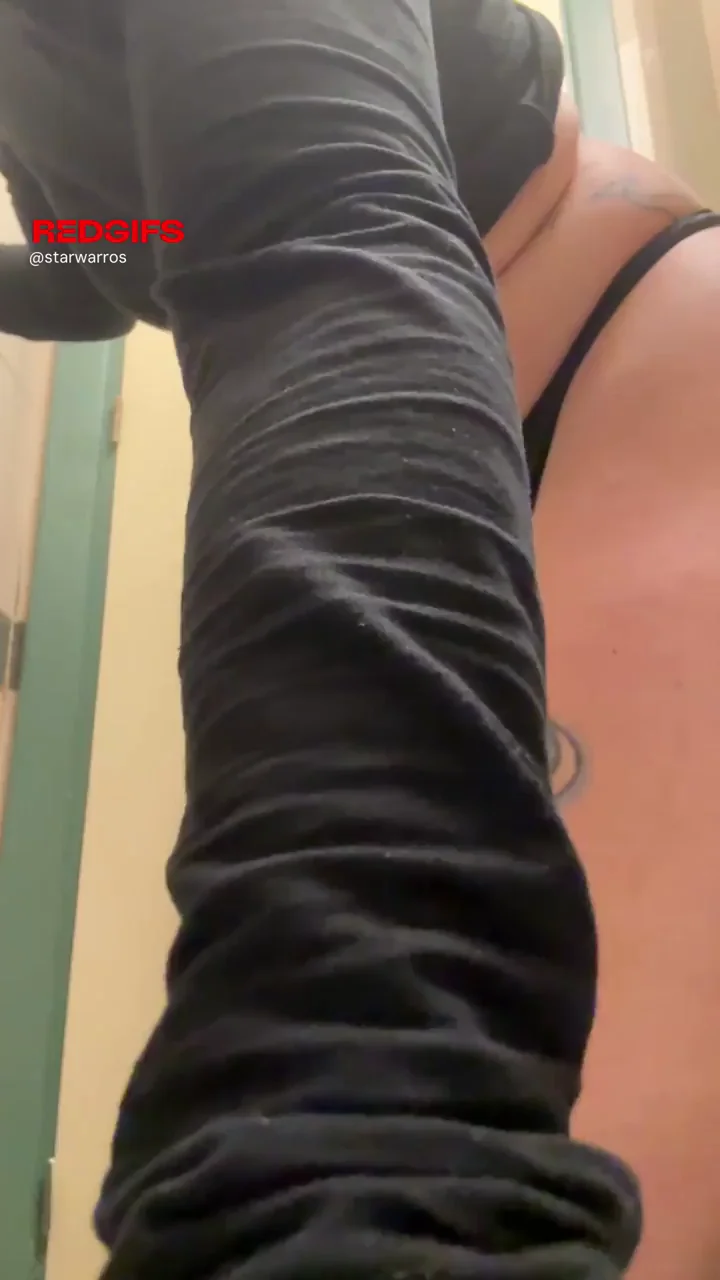 Huge ass on a tiny body