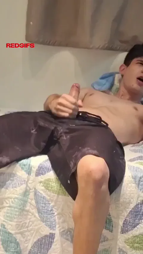 Teen Twink's Massive BWC Solo Stroke Fest