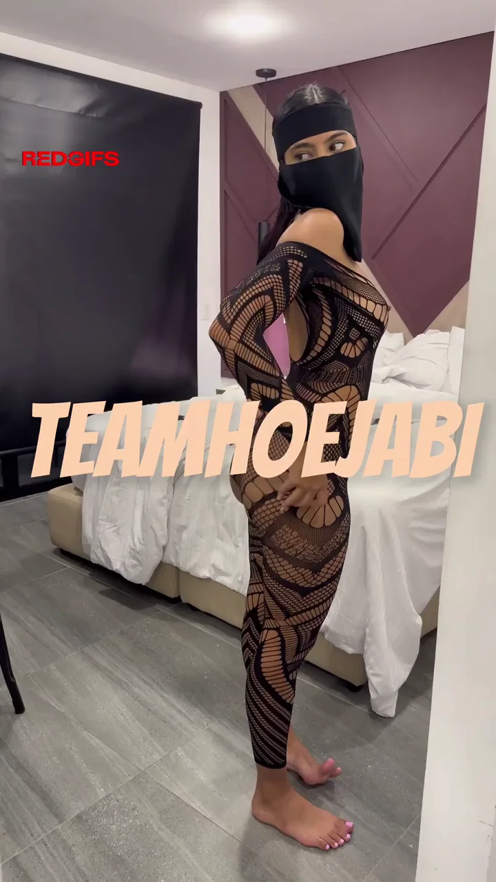 niqab + lingerie + jiggly ass uff is this halal ?