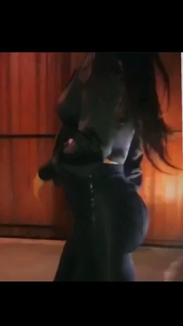 🍑 Juicy Booty Meat Shakin' Hard 🔥