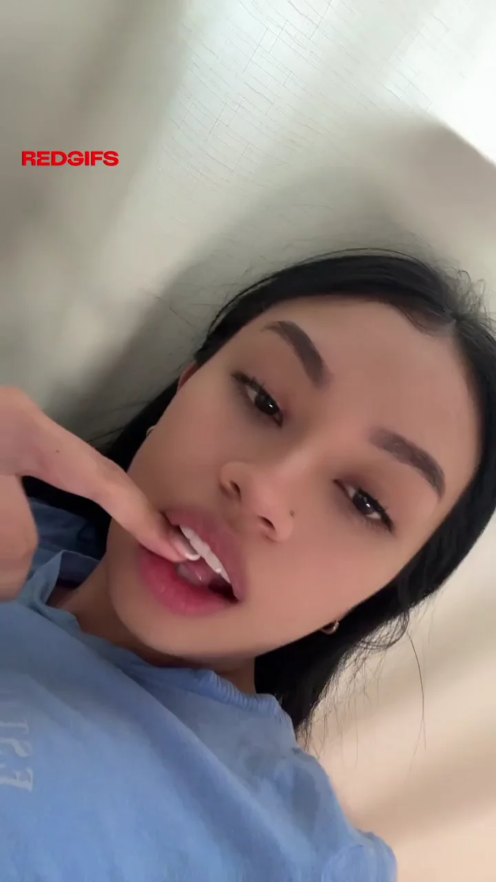 I need you to pull my hair and smack my ass