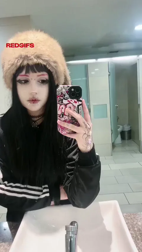 the type of videos that i record when i’m feeling pretty