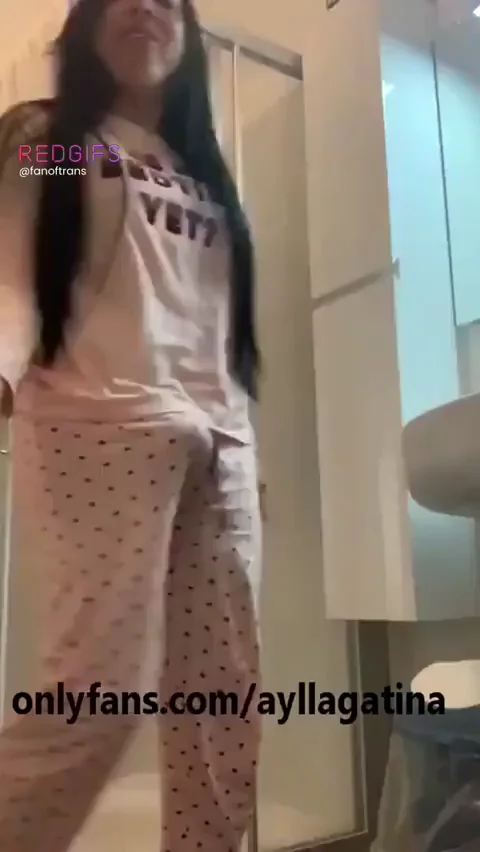 Stunning Trans Babe Flaunts Her Thick Girlcock in Lacy Outfits