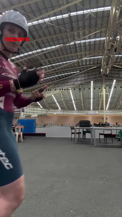 Samantha's Helmeted PAWG Jiggle Fest in the Arena