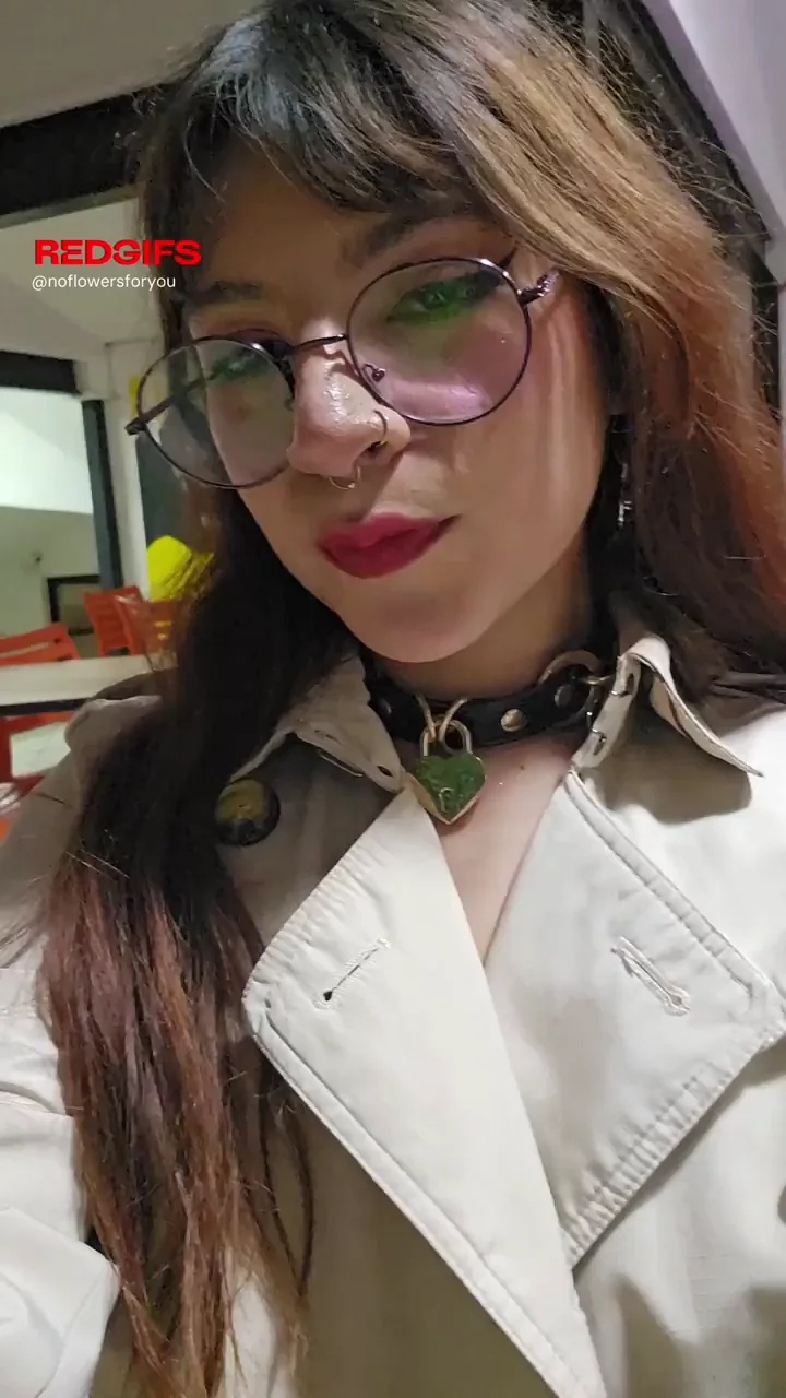 Waiting for my tacos in style [F]