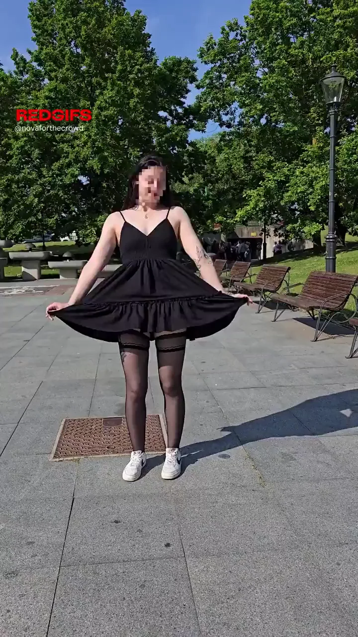Dared to rotate quickly to make my dress go up. Can you pause the right moment? (f)