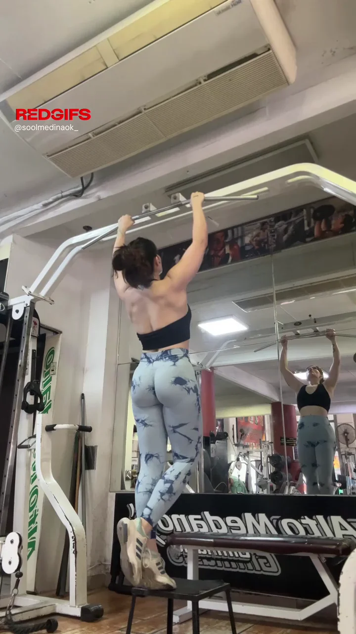 🍑 PAWG Gym Slut's Juicy Back & Booty Tease - Still Sexy AF! 💦