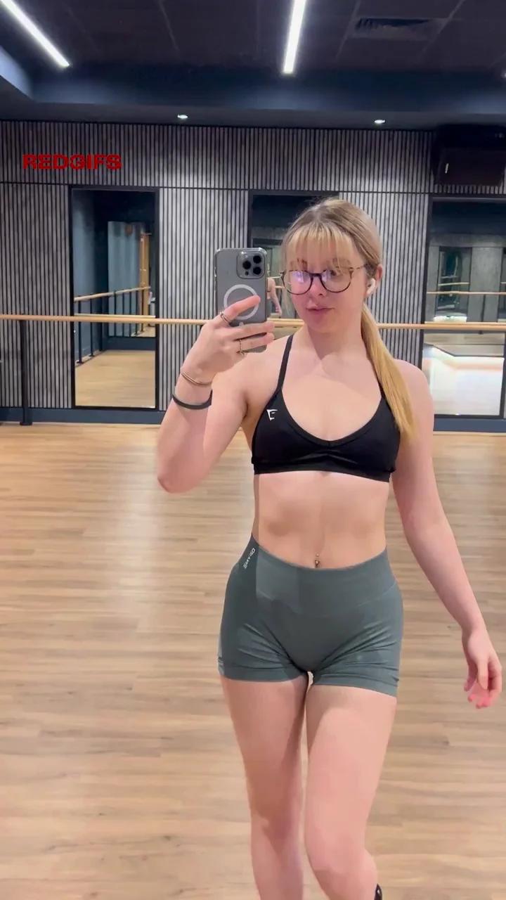 Leg day gym fit! 😊