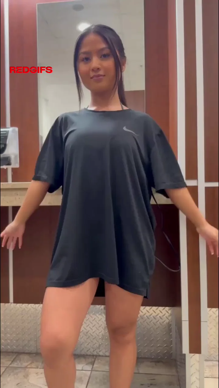 🔥 Autistic Filipina Gym Slut's Thick Ass Tease 💦