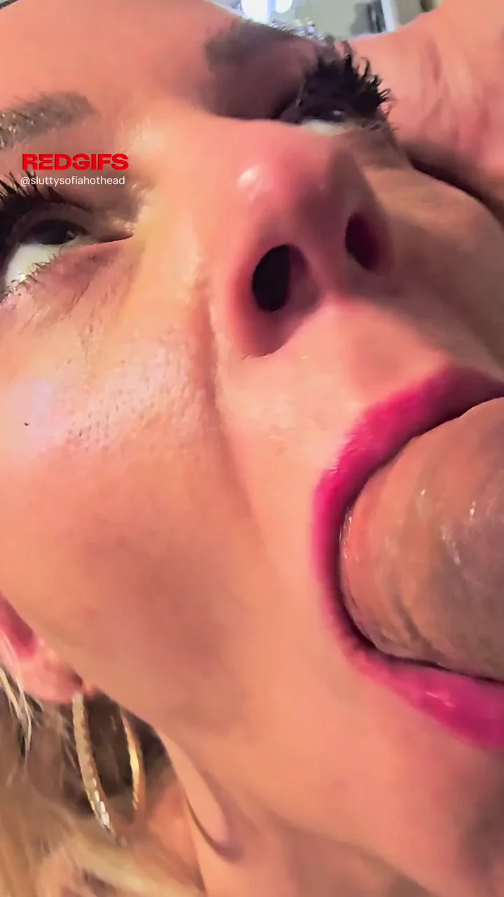 SluttySofia sucks dick up close and personal! #POC Point of cock!