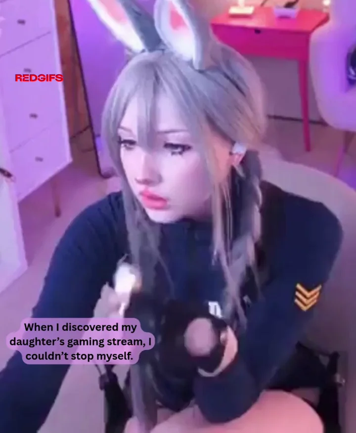 Daddy’s perfect little girl 😈