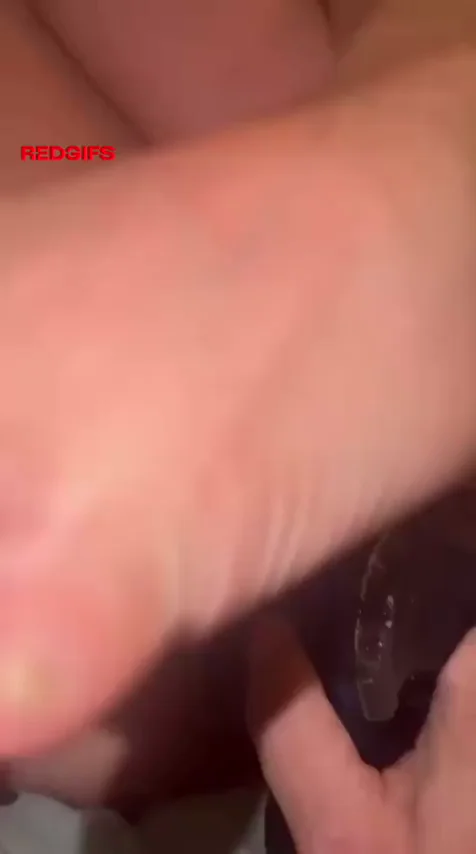 Monster Dildo Wrecked My Tight Teen Pussy 😈🍆💦