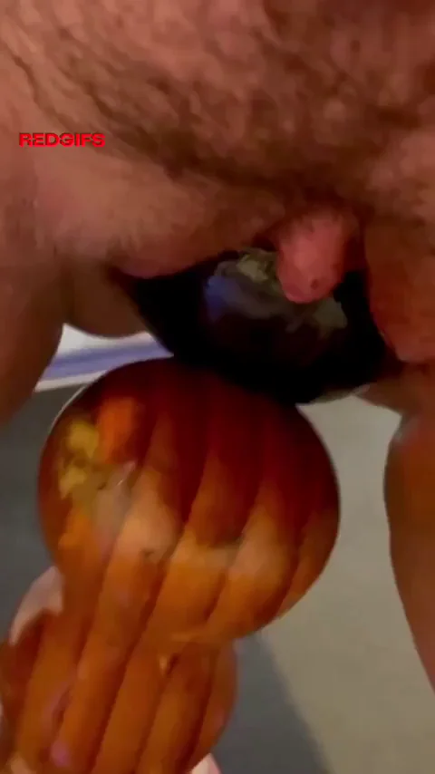 Naughty Holewrecker MILF Devours Massive Dildo 🍆🤭
