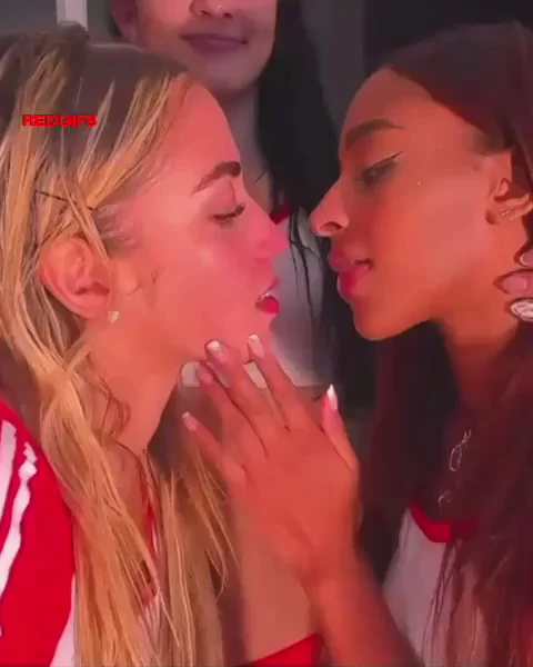 Sloppy kissing