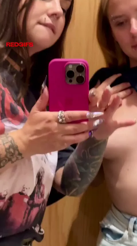 Her tangerines are so ripe and juicy, I definitely want to suck on them all the time