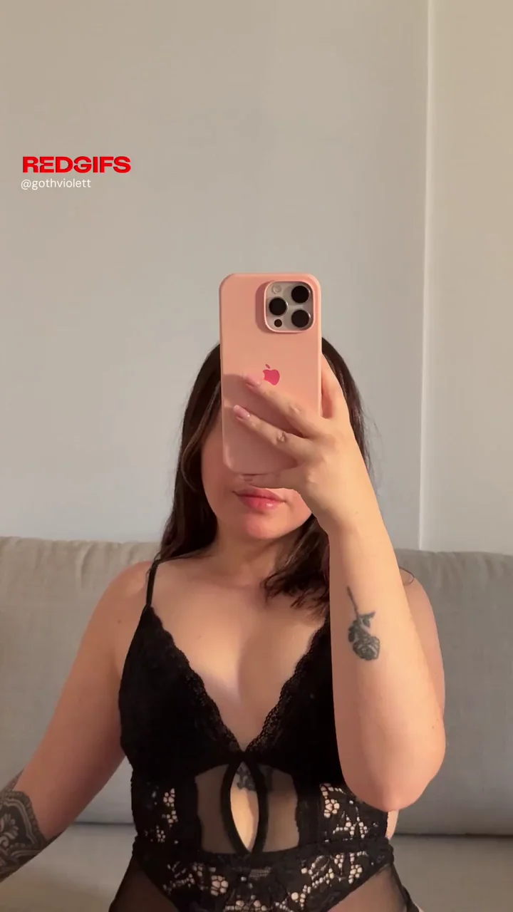 would u fuck a 19yo girl you met on Reddit