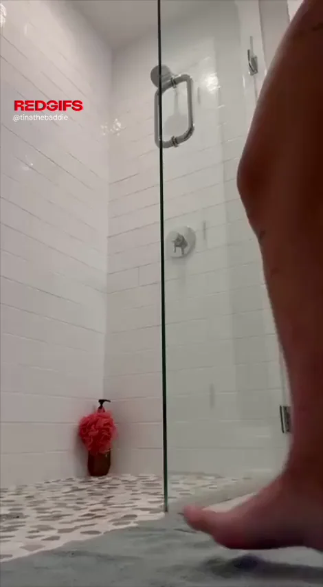 🧼 Wash My Juicy Teen Ass in the Steamy Shower 💦🍑