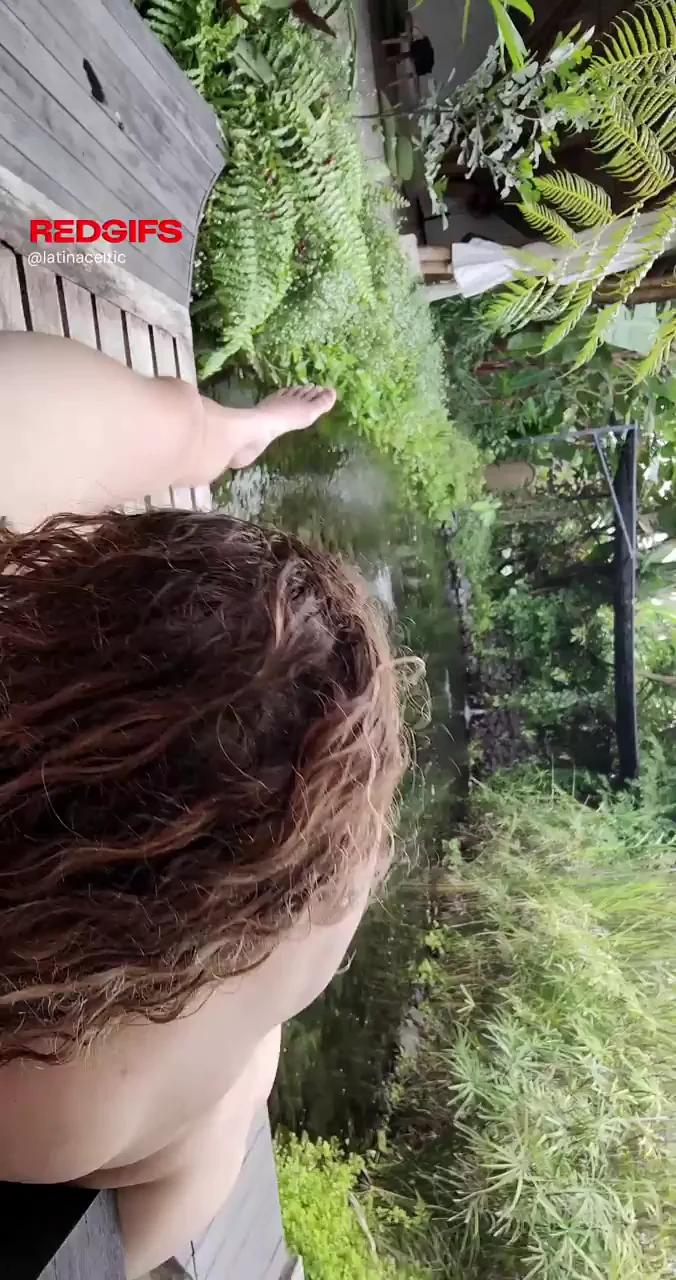 Latina Slut Moans Loving That Big White Dick Down Her Throat Outdoors! 🍆💦🌿