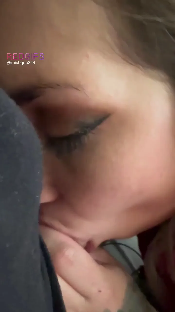 Gargling Cumslut's Messy Mouthful Mayhem